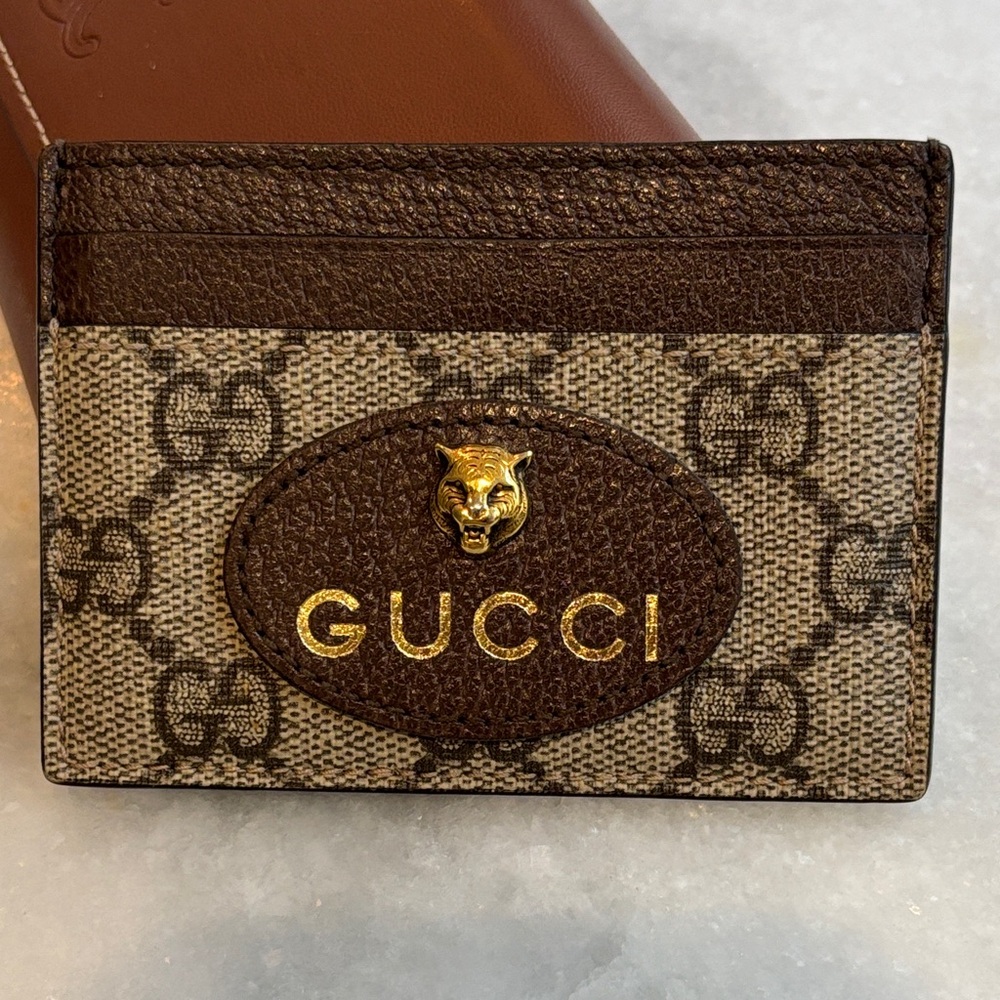 Gucci Brown GG Supreme Card Holder with Gold Cat Logo